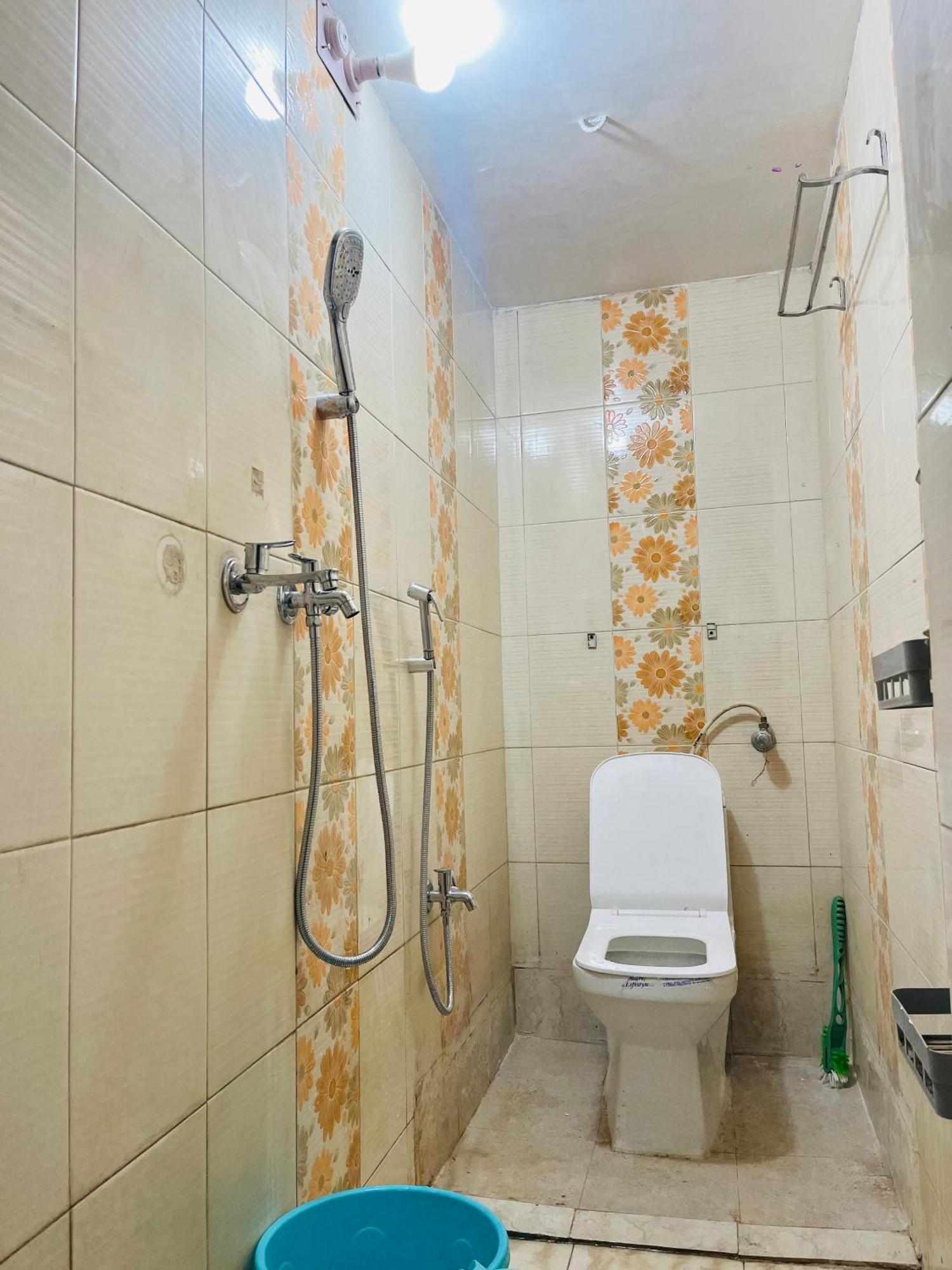 Saroja Paying Guest House Varanasi Exterior foto